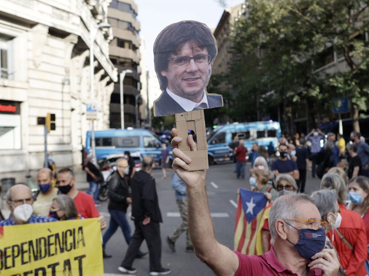 Foto: Protesta en Barcelona contra la detención de Puigdemont. (EFE)