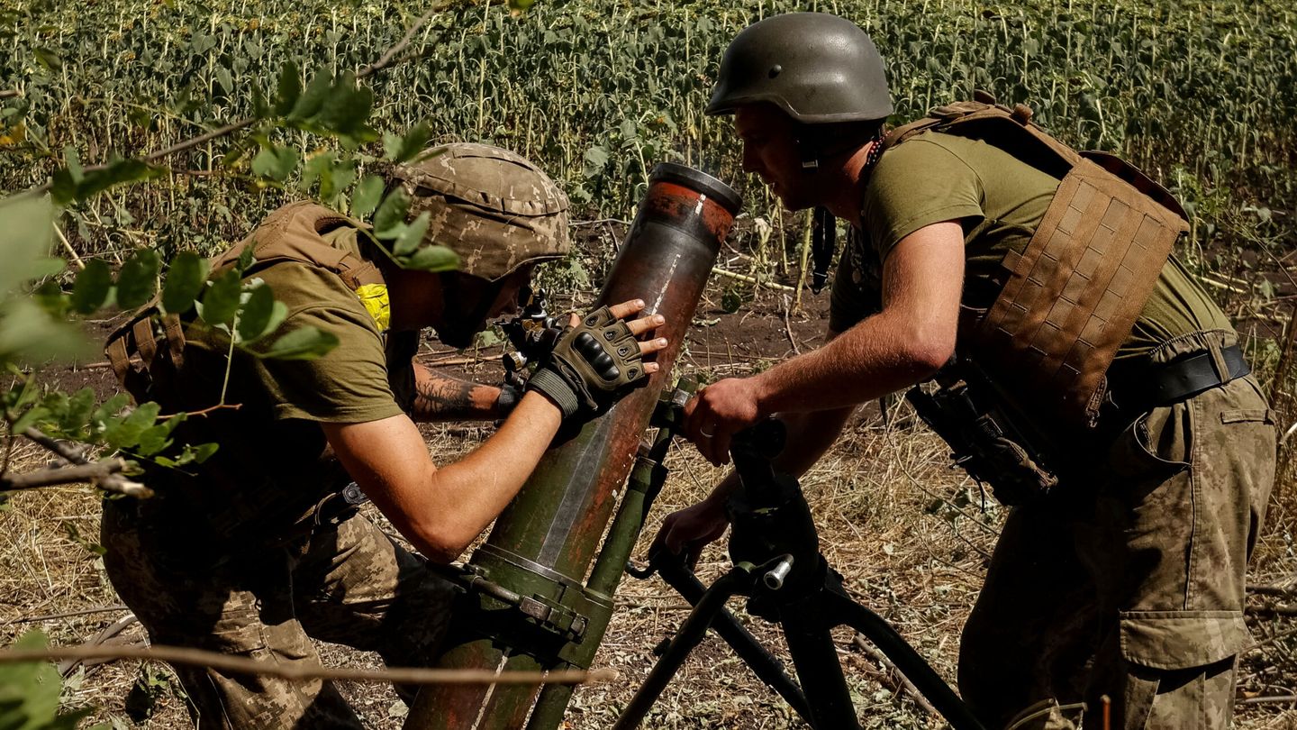 Soldados ucranianos en la región de Donetsk este 18 de agosto. (Reuters)