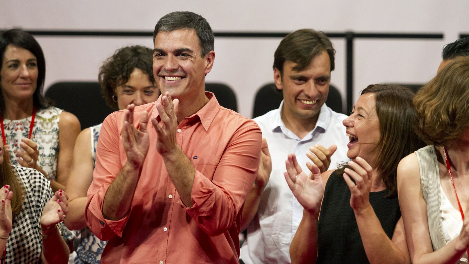 Foto: Pedro Sánchez vuelve a la escena política con mejor valoración que Rajoy. (EFE)