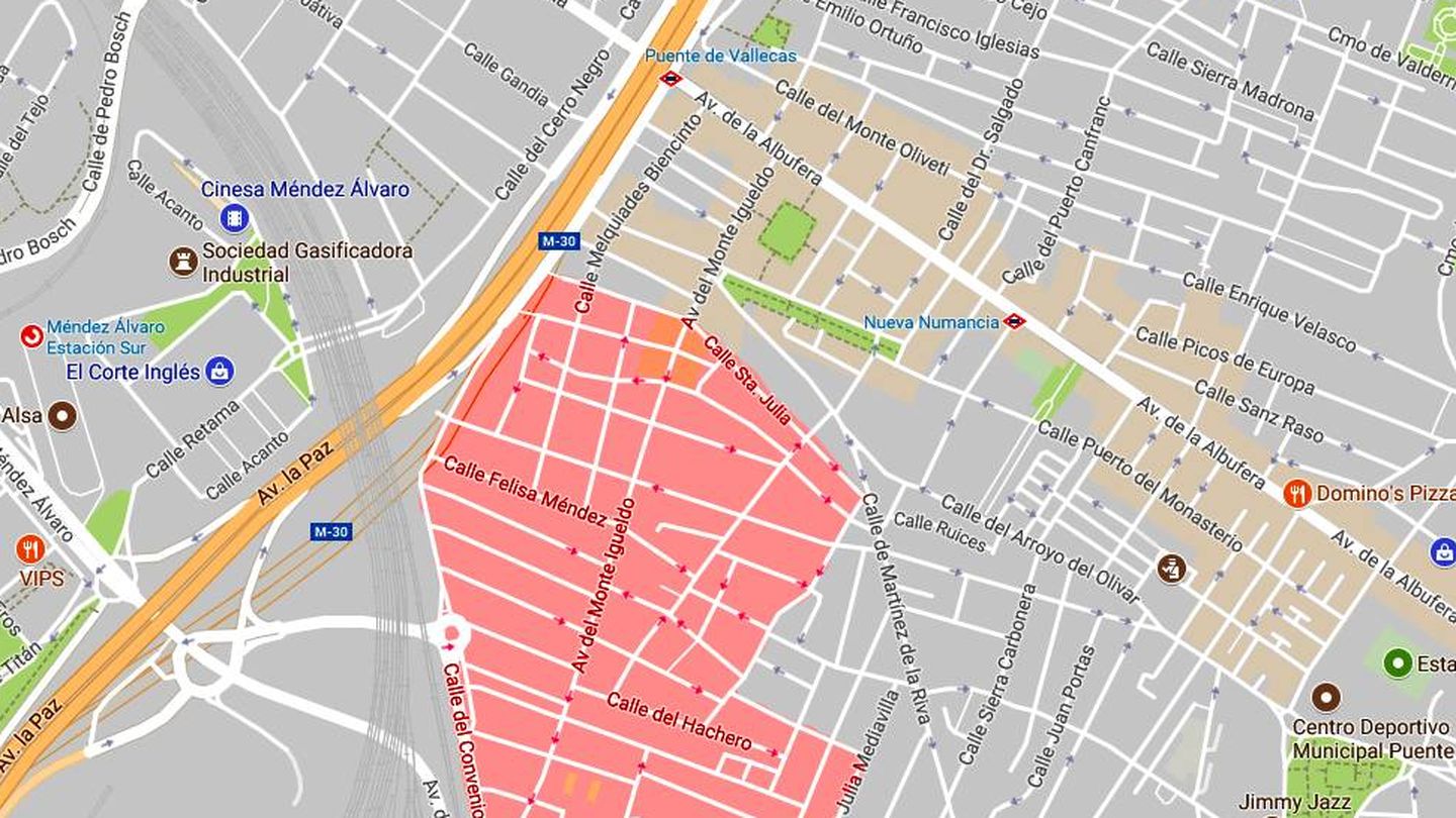 La zona más afectada de Vallecas, en rojo, está a cien metros de la Estación Sur (Google Maps)