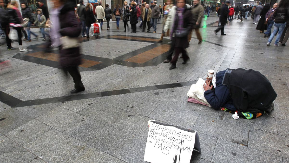 La pobreza cae en España