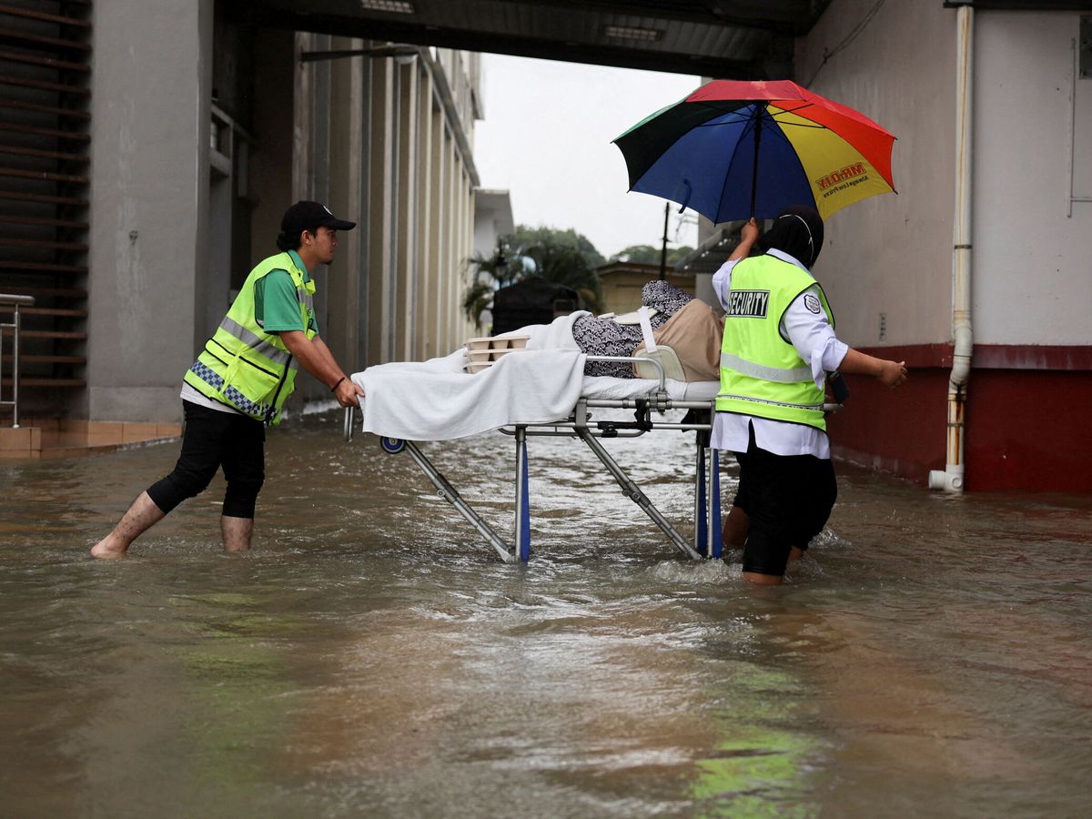 Asciende a 19 la cifra de fallecidos por inundaciones en Tailandia