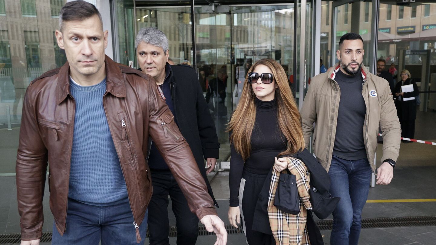 Shakira saliendo del juzgado tras su encuentro con Piqué. (EFE)