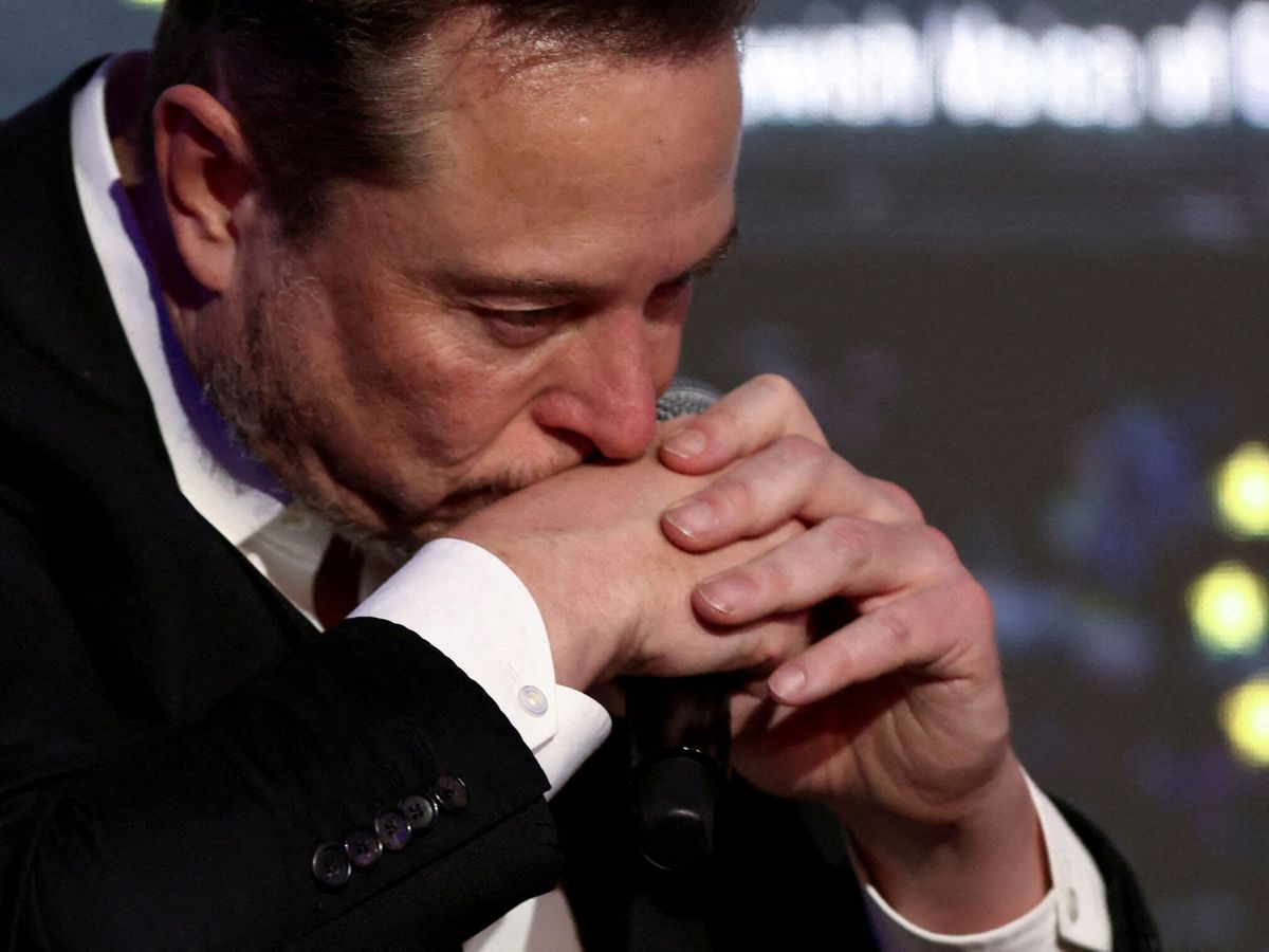 Foto: Elon Musk no siempre consigue lo que quiere ni acierta en sus decisiones (Reuters/Lukasz Glowala)