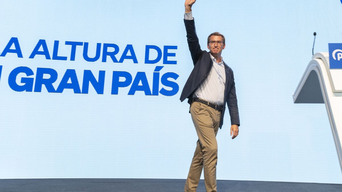 El PP pide a Feijóo más peso en Cataluña, pero avala que Vox no le marque la agenda 
