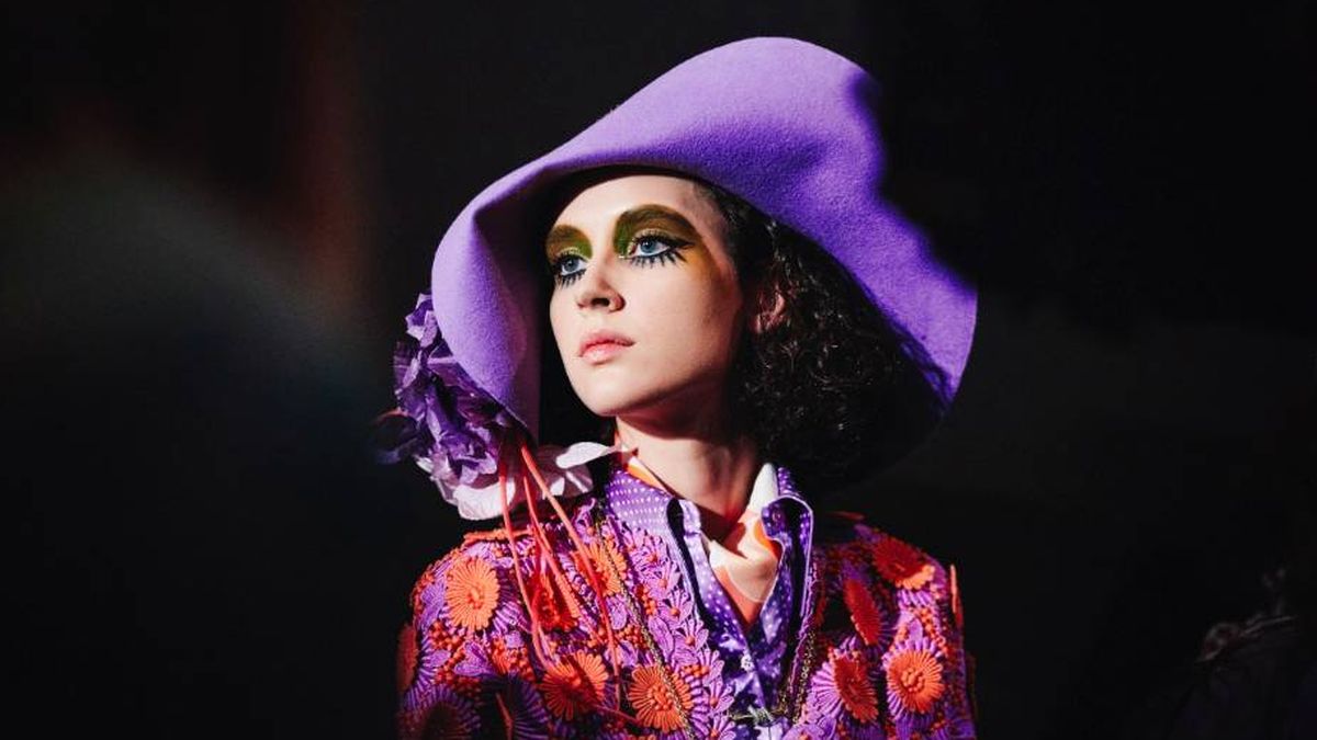 Prepárate para enamorarte de los looks de maquillaje del desfile de Marc Jacobs