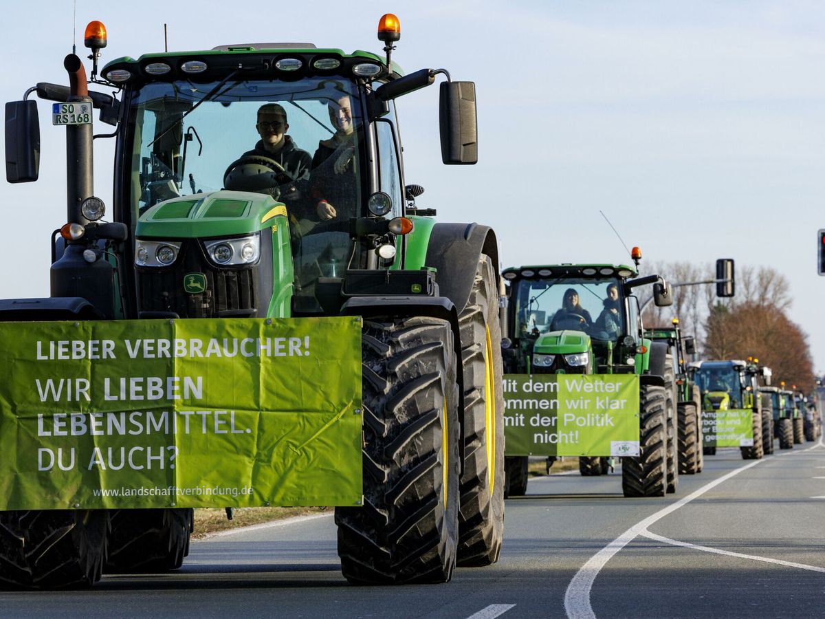 Foto: Huelga nacional de agricultores alemanes. (EFE/EPA/Christopher Neundorf)