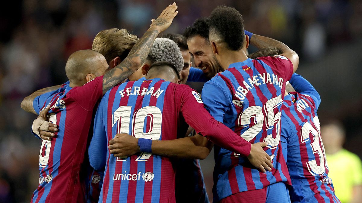 El Barça sufre para ganar al Mallorca en casa y se acerca al objetivo de la Champions League (2-1)