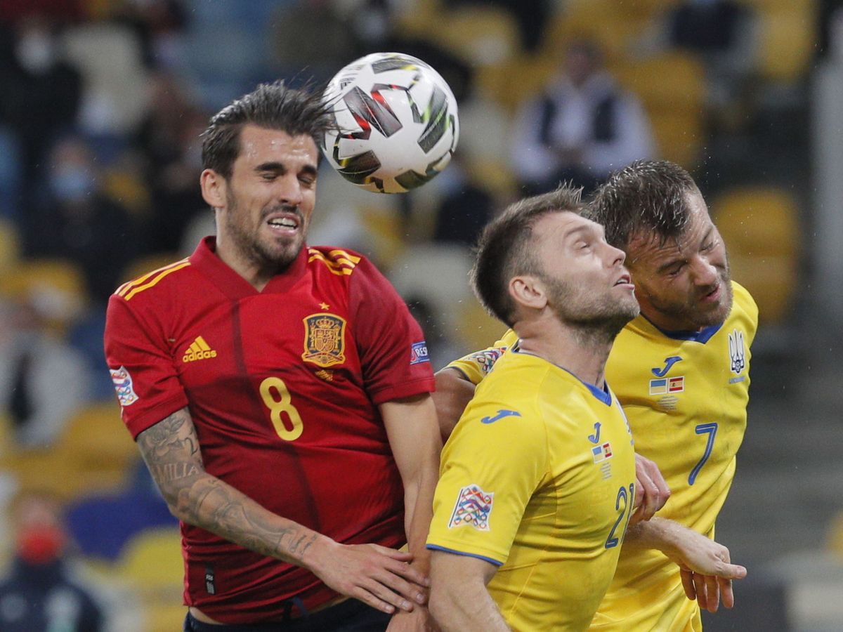 Photo: Ceballos in a match with the National Team.  (EFE/Sergey Dolzhenko)