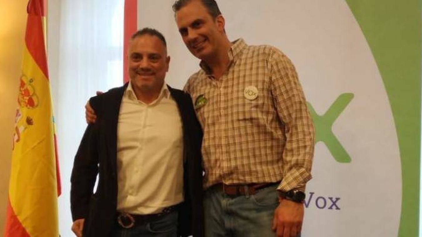 José Ignacio Vega, junto a Javier Ortega Smith.