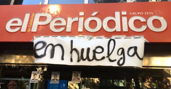 Foto: Protestas en la sede de 'El Periódico'. (Foto: comité de empresa)