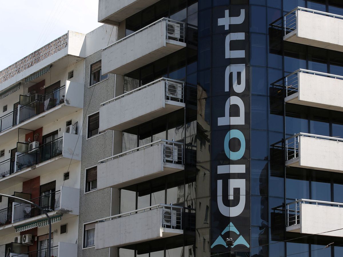 Foto: Una vista muestra la fachada de la empresa Globant en Buenos Aires. (Reuters/Agustin Marcarian)