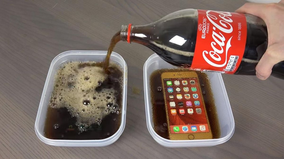 ¿Qué pasa al congelar en Coca-Cola un Samsung Galaxy S7 Edge y un iPhone 6S Plus?