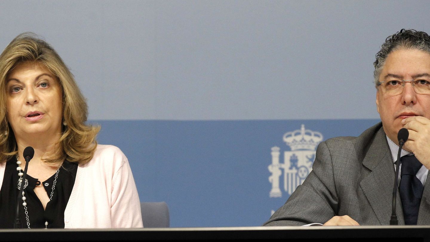 Hidalgo, secretaria de Estado de Empleo, y Burgos, secretario de Estado de Seguridad Social. (EFE)