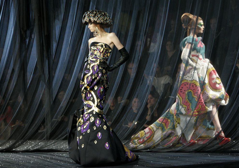 Foto: Desfile histórico de John Galliano para Dior