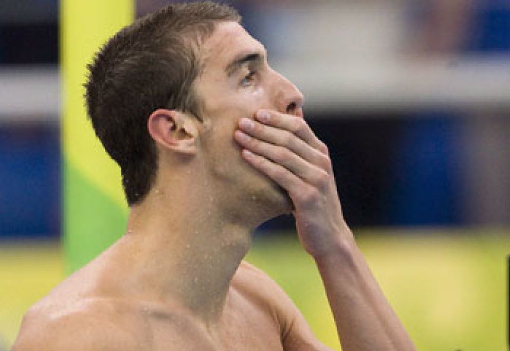 Foto: Pueden condenar a Phelps por fumar marihuana