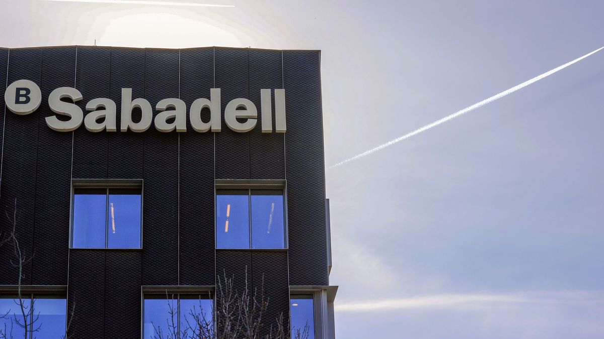 Sabadell vuelve al MSCI World en plena opa y obliga a los fondos a elevar posiciones
