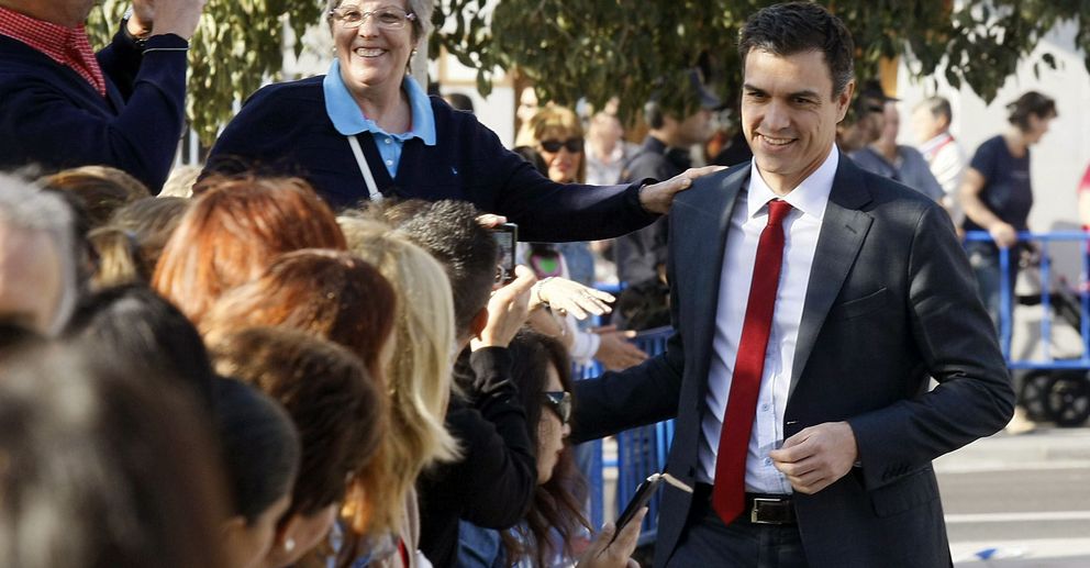 El secretario general del PSOE, Pedro Sánchez a su llegada al auditorio (Efe)