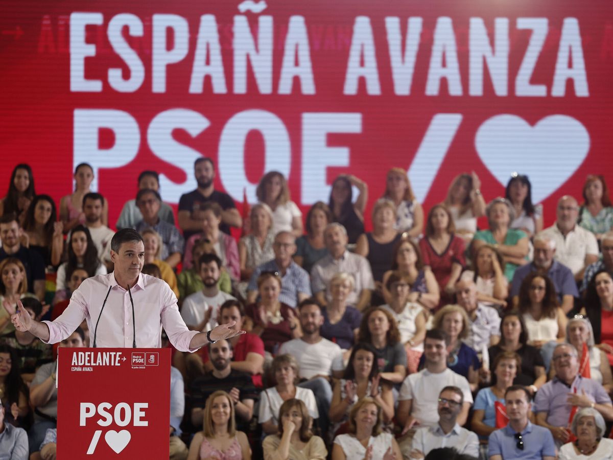 Foto: Pedro Sánchez, durante su discurso en el 'festi' de arranque de campaña del PSOE celebrado este jueves en Madrid. (EFE/Sergio Pérez)