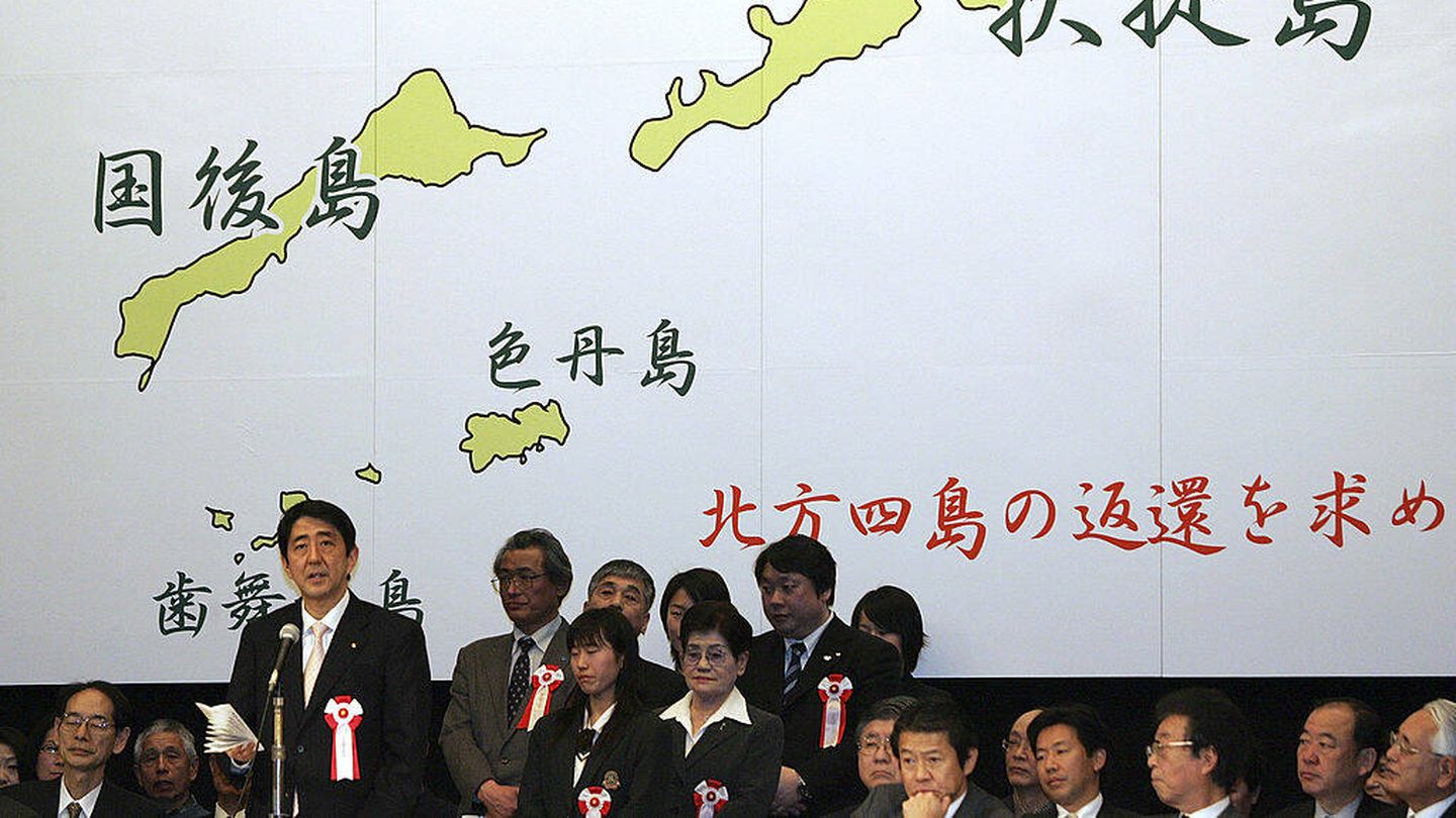El exprimer ministro japonés, Shinzo Abe, demanda a Rusia que devuelva las Kuriles. (Getty)