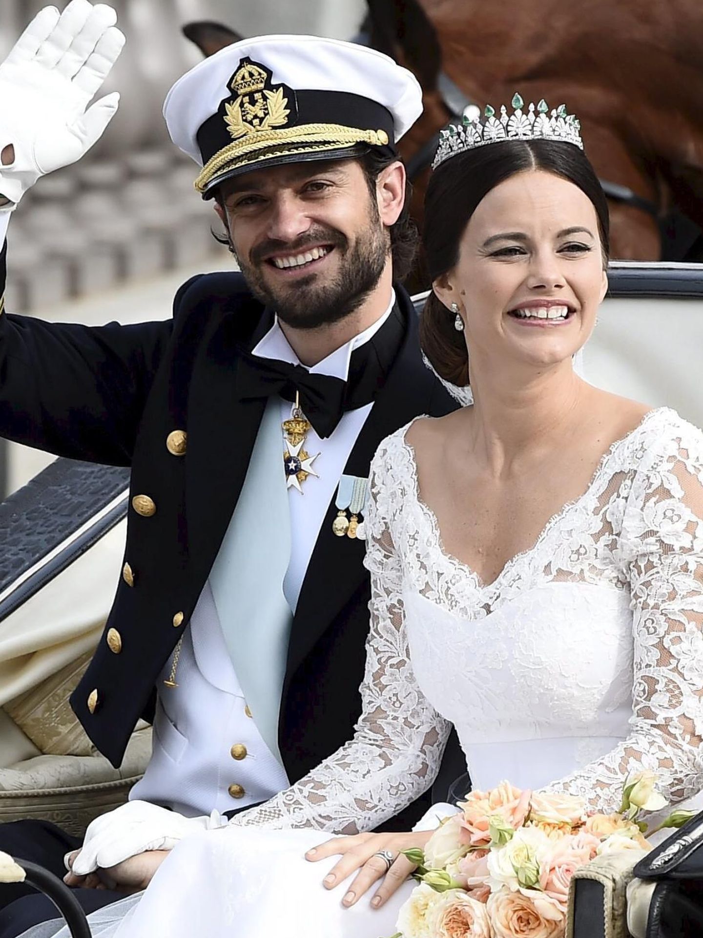 Carlos Felipe y Sofía el día de su boda. (Reuters)