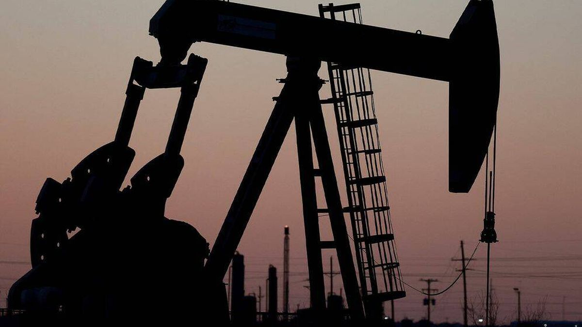 Los recortes saudíes disparan el precio mundial del gasóleo