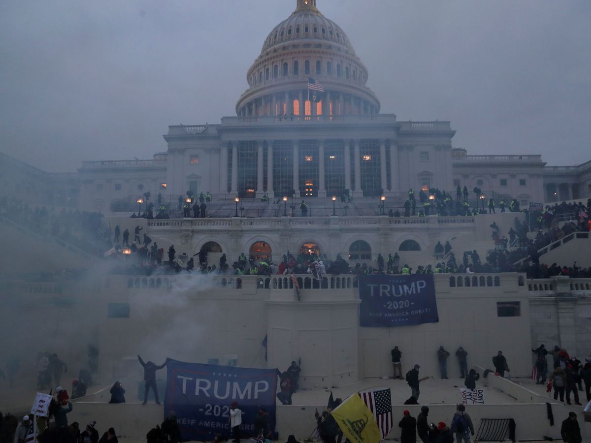 Foto: El Capitolio de EEUU, controlado durante unas horas por seguidores de Trump. (Reuters)