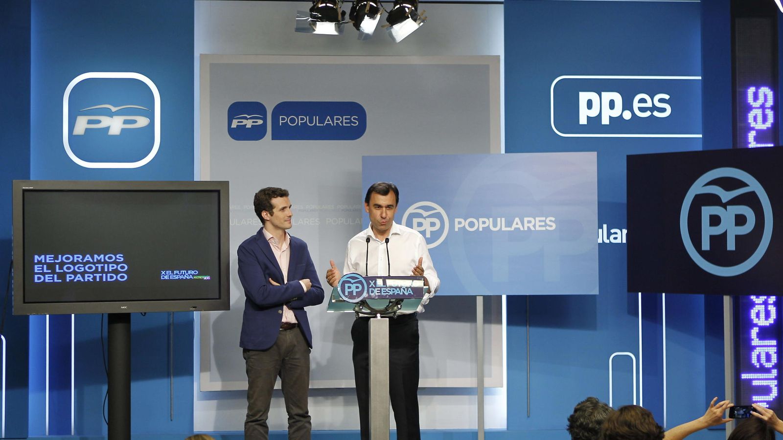 Foto: Pablo Casado y Fernando Martínez Maillo, en la presentación de la Conferencia Política y del nuevo logo. (EFE)
