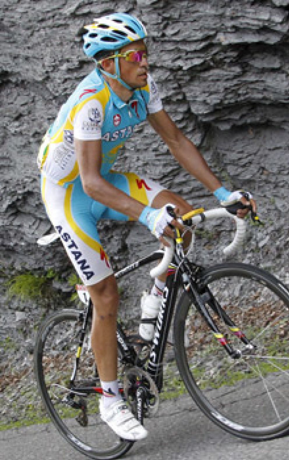 Foto: Andy Schleck es el nuevo líder del Tour por delante de Contador