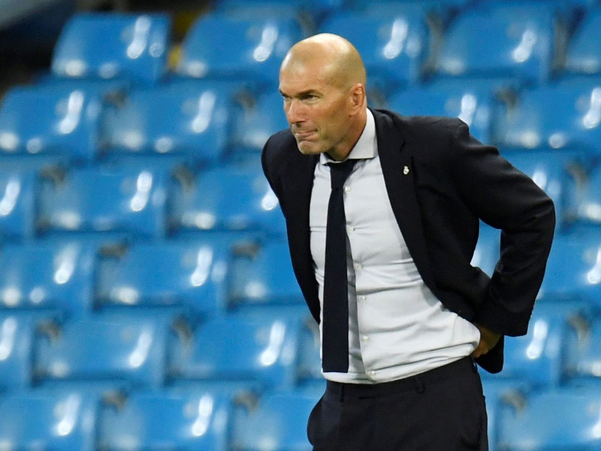 Foto: Zinédine Zidane, en tensión, durante un partido del Real Madrid. (Efe)