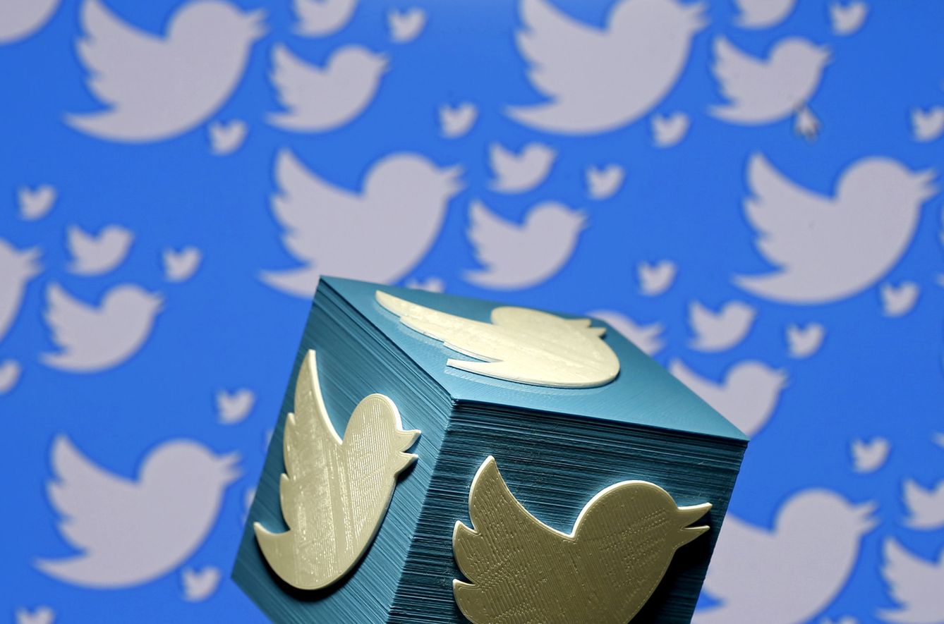 Logo de Twitter impreso en 3D. (Reuters)
