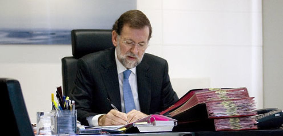 Foto: La prima de riesgo cierra en 563 puntos y presiona a Rajoy para acelerar los recortes