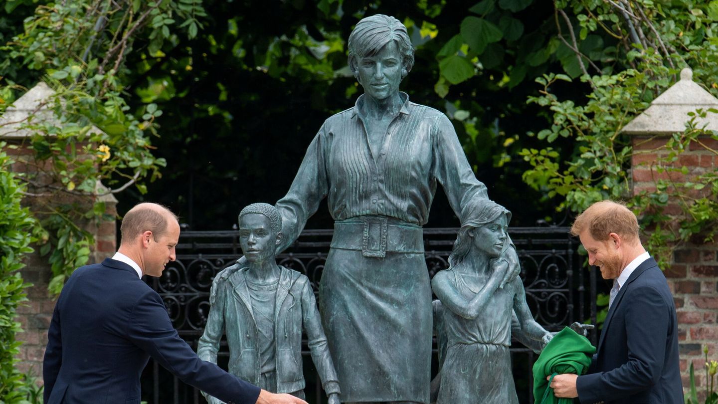 Estatua de Diana de Gales. (Reuters)