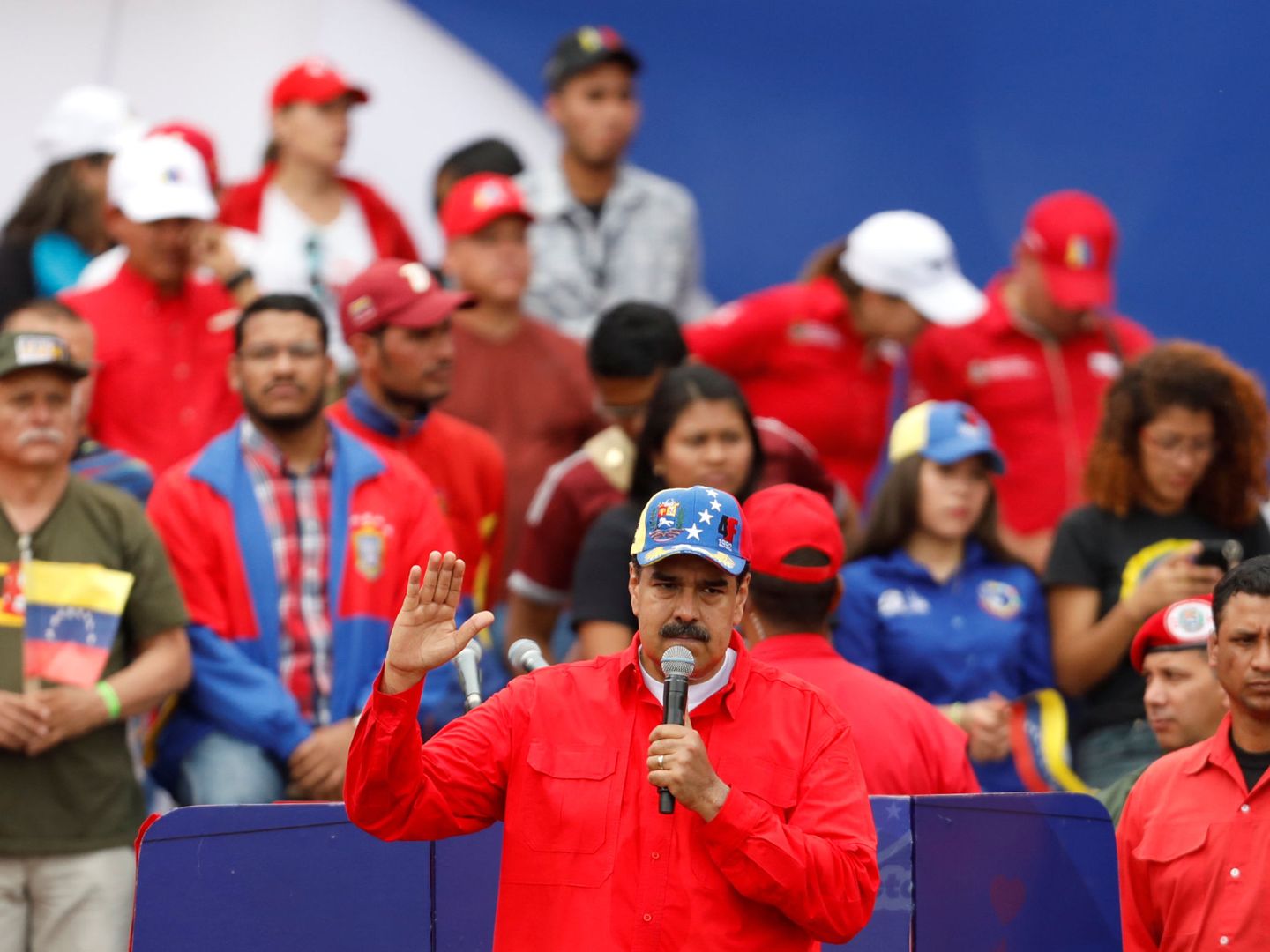 Nicolás Maduro habla ante sus partidarios. (Reuters)