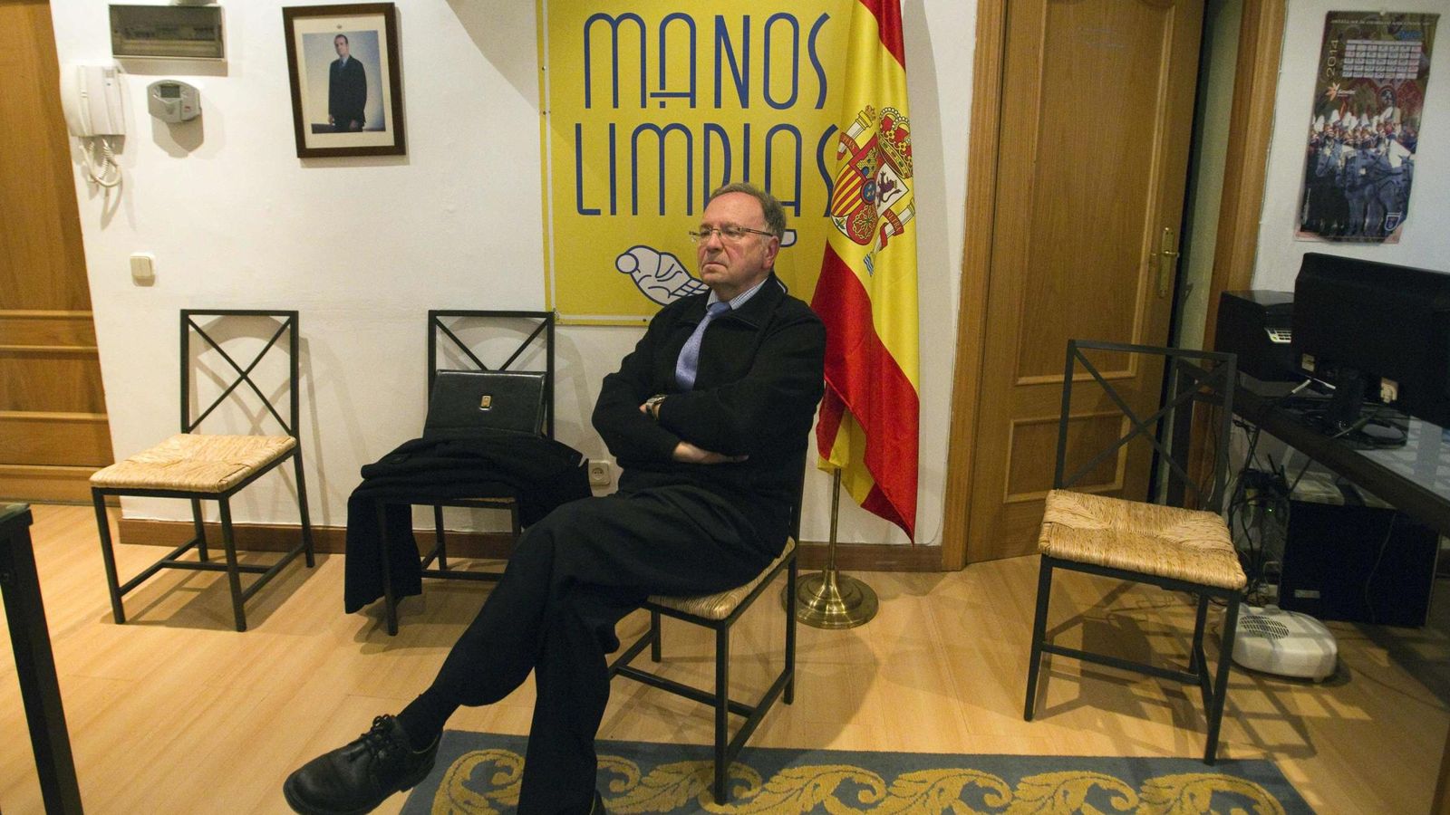 Foto: El secretario general de Manos Limpias, Miguel Bernad (Efe)