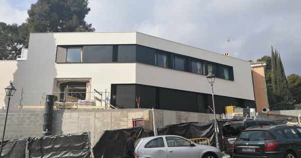 Foto: La nueva fachada del palacete de Pedralbes, la antigua casa de los exduques de Palma. (S.T.)