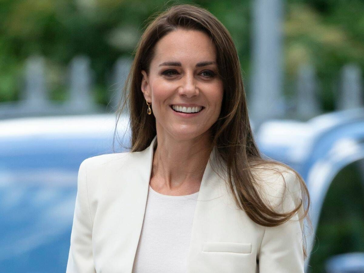 Kate Middleton tiene la blazer de Zara tus looks (y rebajada)