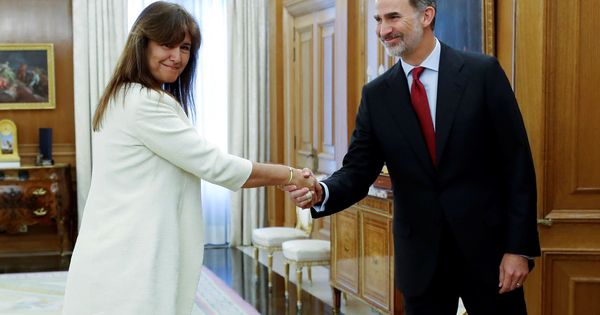 Foto: El Rey recibe a Laura Borràs en la Zarzuela, este 6 de junio. (EFE)