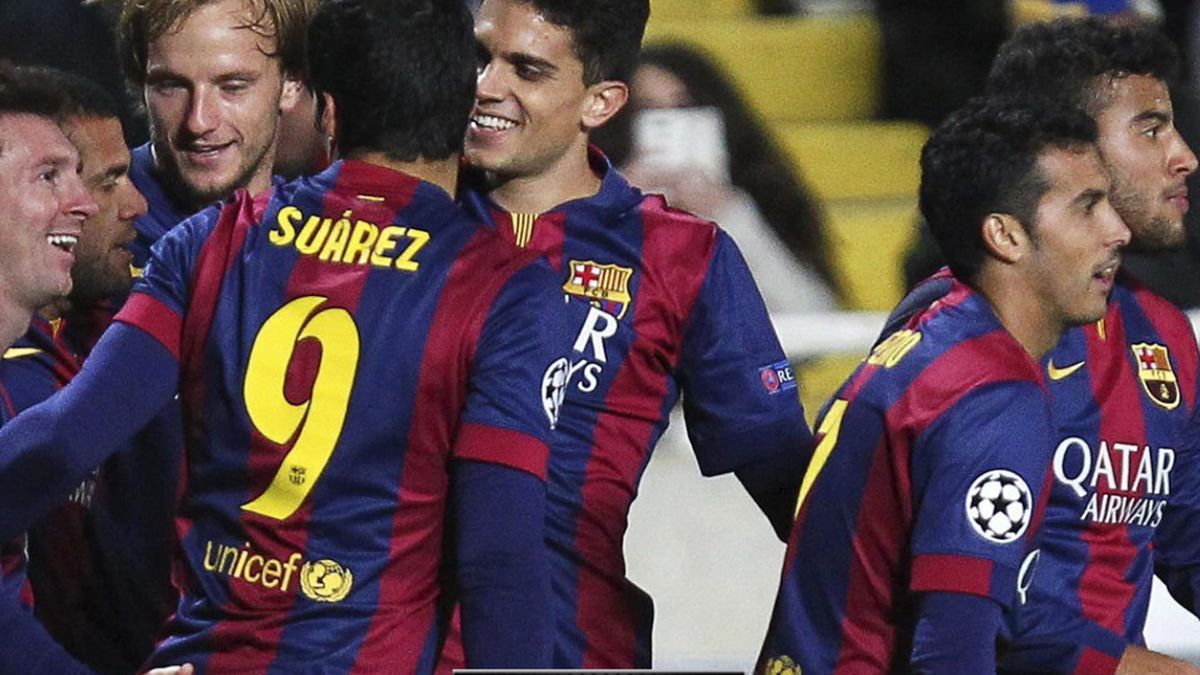 El Barcelona sigue viviendo de un Leo Messi de récord ante el Apoel