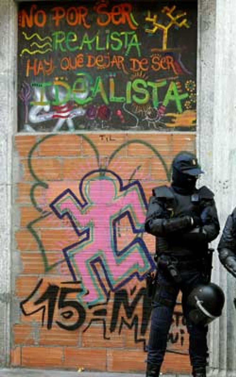 Foto: La Policía desaloja el 'okupado' Hotel Madrid