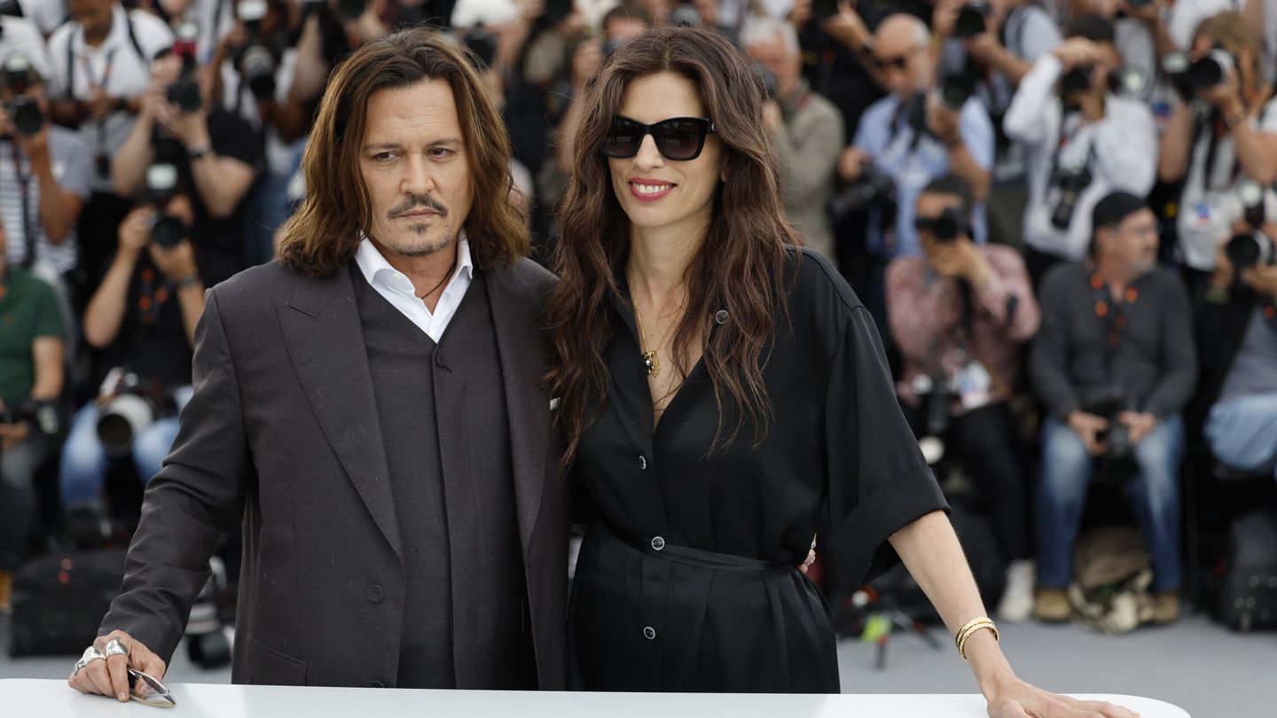 Johnny Depp, con Maïwenn en el Festival de Cannes de este año. (EFE/EPA/Sebastien Nogier)