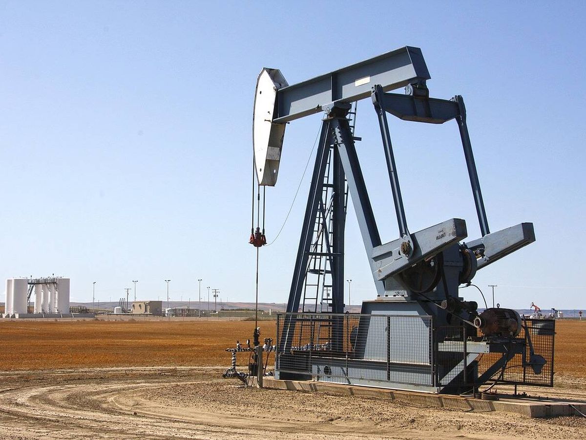 Foto: El petróleo profundiza su caída. (Pixabay)