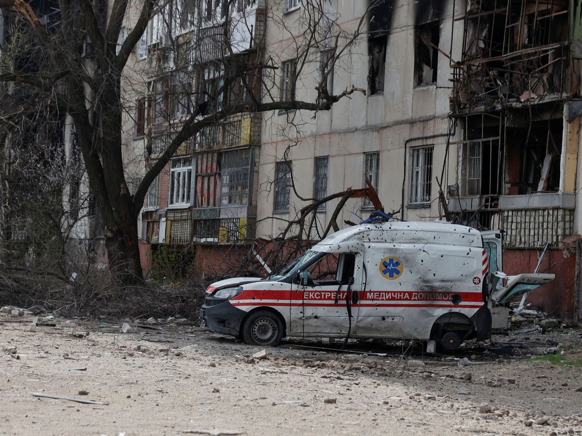 Foto: Bombardeos sobre Sievierodonetsk. (Reuters/Serhii Nuzhnenko)