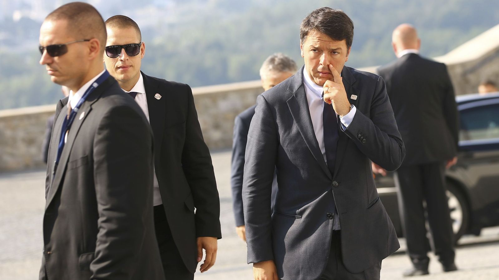 Foto: El primer ministro italiano, Matteo Renzi, llega al castillo de Bratislava, Eslovaquia, el 16 de septiembre de 2016 (Reuters). 