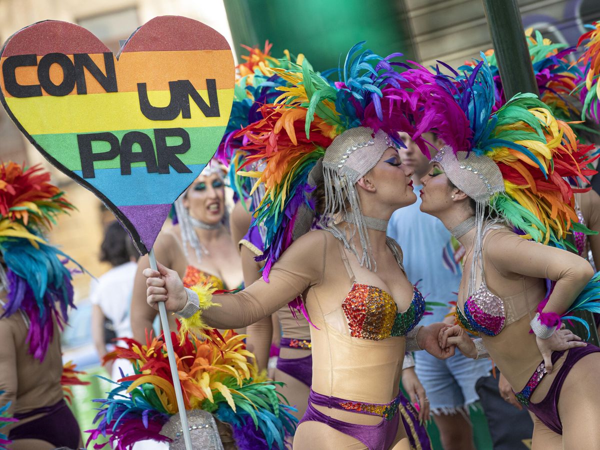 Foto: Imagen del desfile del Día del Orgullo LGTBIQ+ de Murcia (EFE)