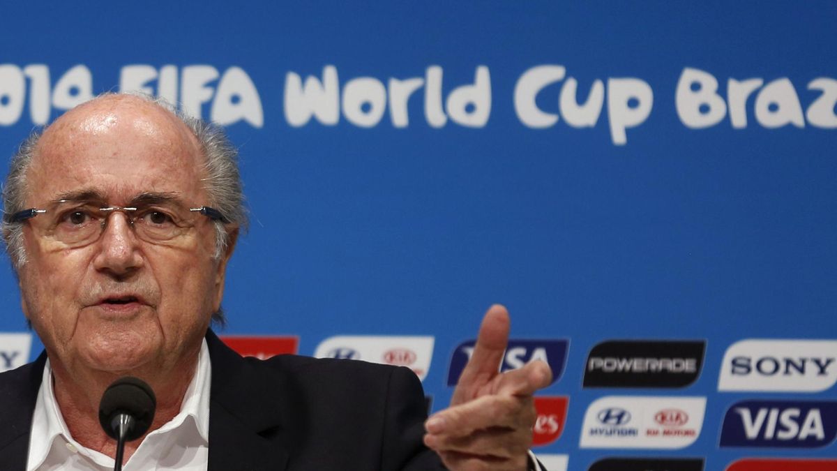Sepp Blatter no se 'baja' de la FIFA y apuesta por el uso del vídeo durante los partidos