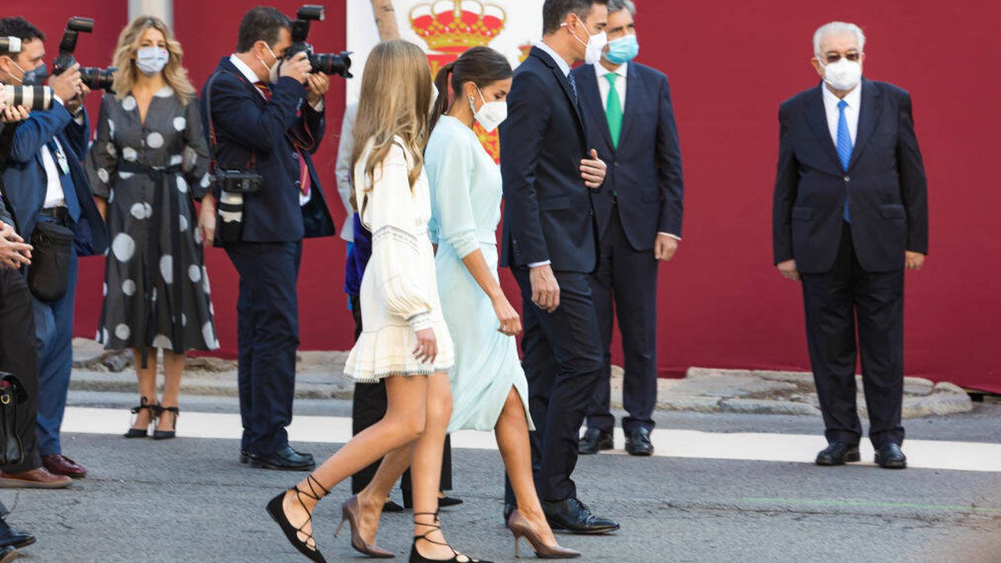 El presidente del Gobierno, junto a la Reina y la infanta Sofía. (Getty)