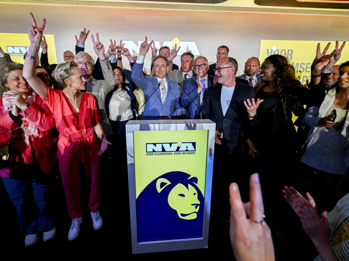 Foto: Bart De Wever, líder de la N-VA, celebra los resultados. (EFE)