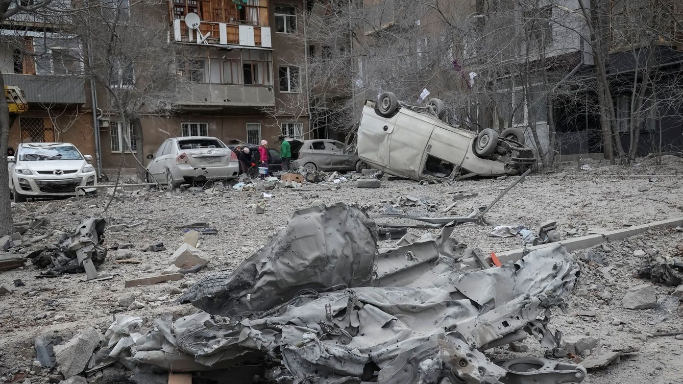 Foto: La ciudad de Jarkov después de uno de los ataques. (Reuters/Vyacheslav Madiyevskyy)/
