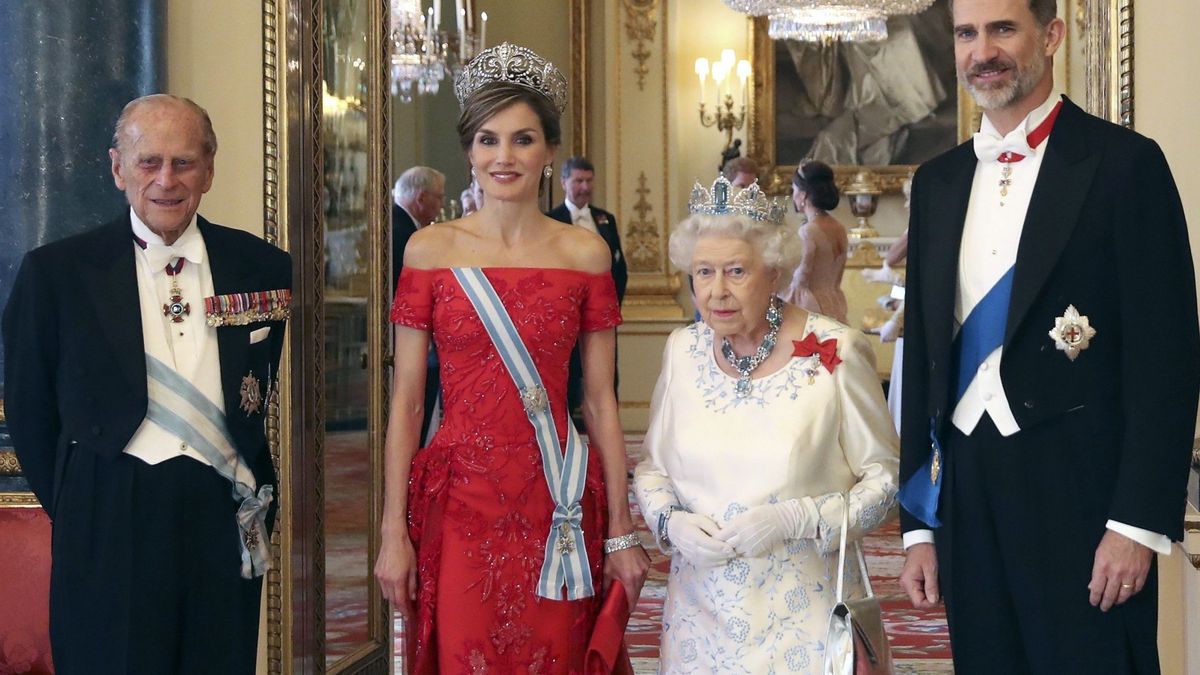 La Casa del Rey traslada a Juan Carlos I la invitación formal al funeral de Isabel II